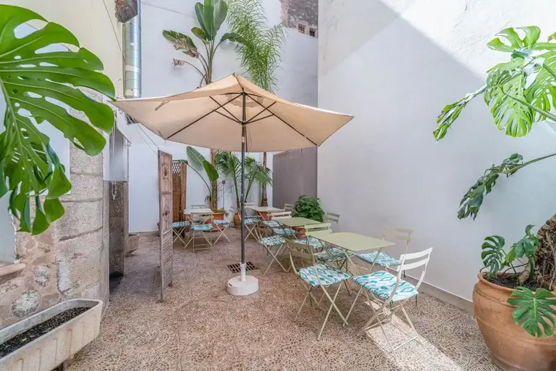 Modernist house with restaurant for sale in the heart of Sóller — photo 12
