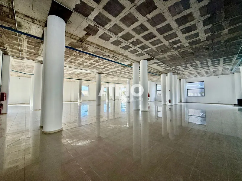Rental of magnificent ground floor premises located in the Can Valero Industrial Estate — photo 5