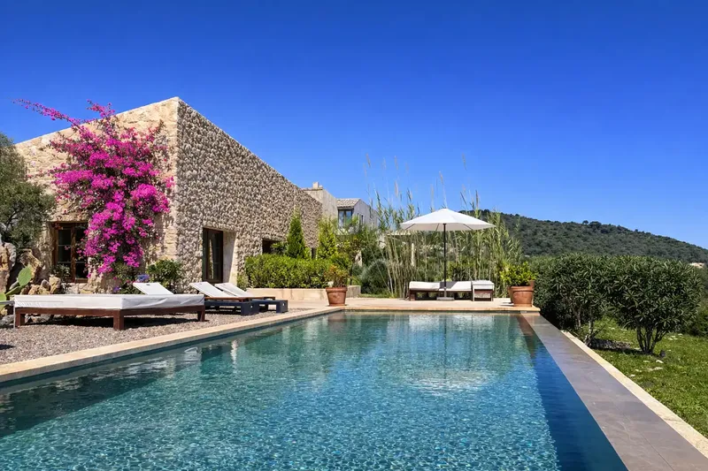An exceptional finca with majestic views of the coast and sparkling sea in Son Servera! — photo 3