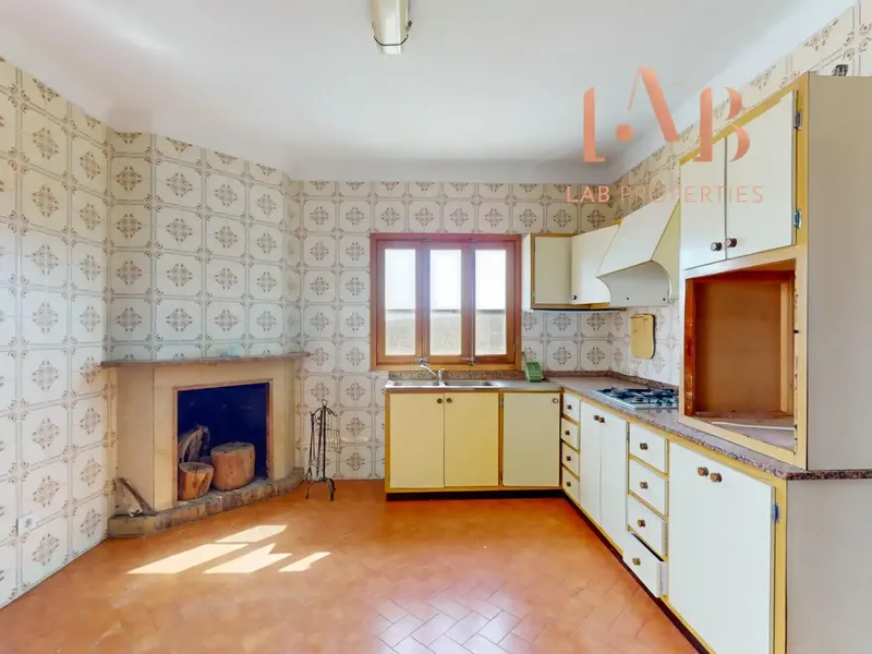 An opportunity with enormous potential in Pòrtol, ideal for those seeking a spacious property to renovate, a family project or a — photo 7