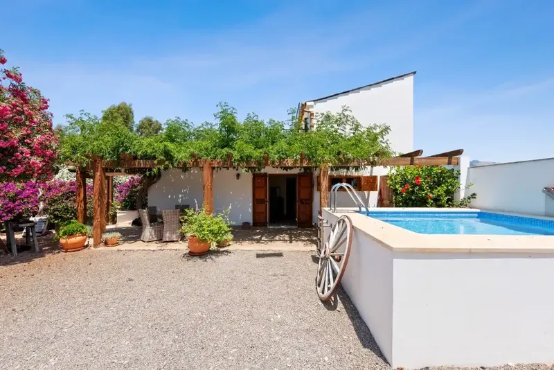 Located on a large plot within walking distance of the vibrant restaurants, boutiques and the nautical club of Port Andratx, this property — photo 1