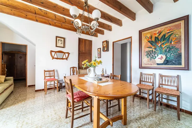 Gestpropiedad presents in the picturesque town of Son Macià, Manacor, Mallorca, this charming rustic house. — photo 2