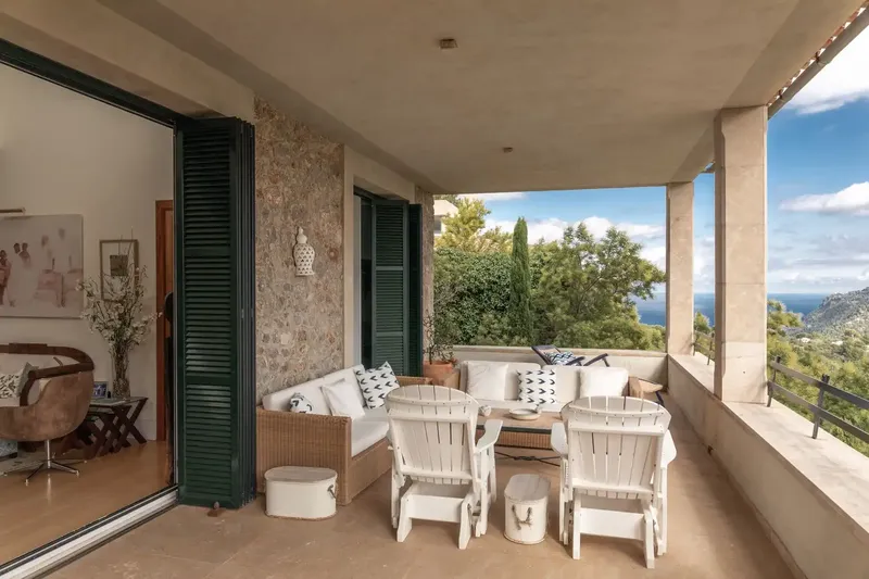 This exceptional villa is located in the prestigious George Sand urbanization, in the hills above Valldemossa, surrounded by the impressive — photo 5