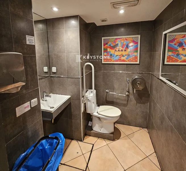 Commercial premises — photo 8