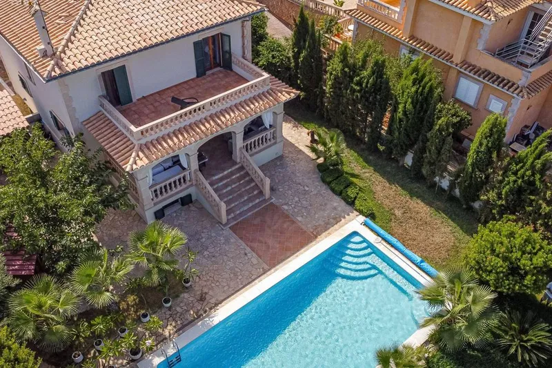 Detached house in Calvià, Province of Balearic Islands — photo 1