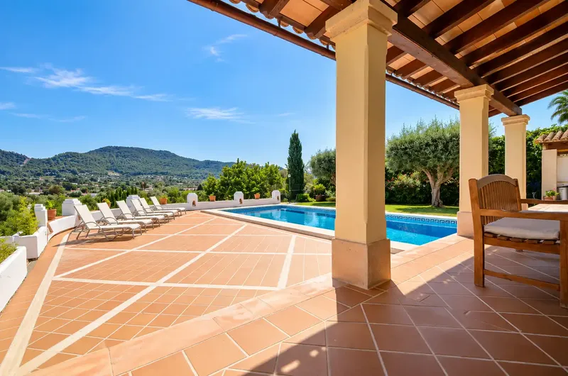 Encantadora finca de estilo tradicional mallorquín situada en un entorno tranquilo y natural, muy cerca de Puerto de Andratx, una de las zon — photo 4