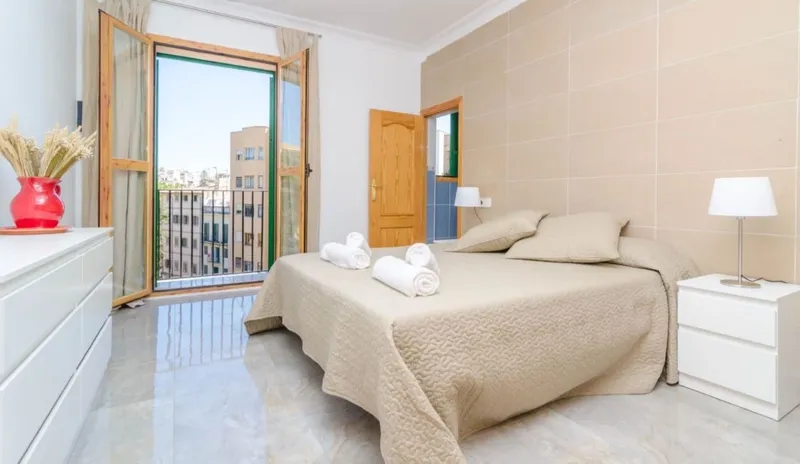 Temporary Professional Rental - 3 bedroom next to Ramblas Palma — photo 7