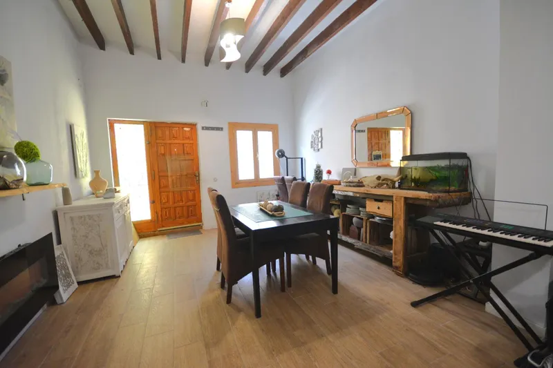 3-storey townhouse in the centre of Inca — photo 1