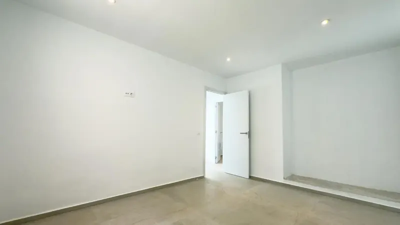 This 79 m2 penthouse in Cala D'Or is a stone's throw from the nearby turquoise coves and is distributed in 2 bedrooms, 1 bathroom with shower — photo 11