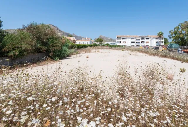 Prime plot with mountain views for sale in Puerto Pollensa, north Mallorca — photo 2