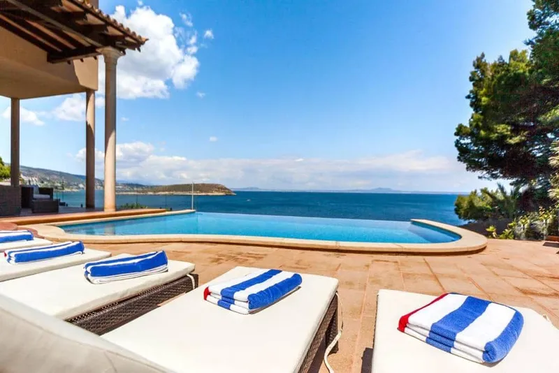 Villa for rent in Cala Vinyes / Cala Vinyas / Cala Viñas, Calvià, Mallorca — photo 2