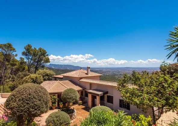 Country house in Esporles — photo 1