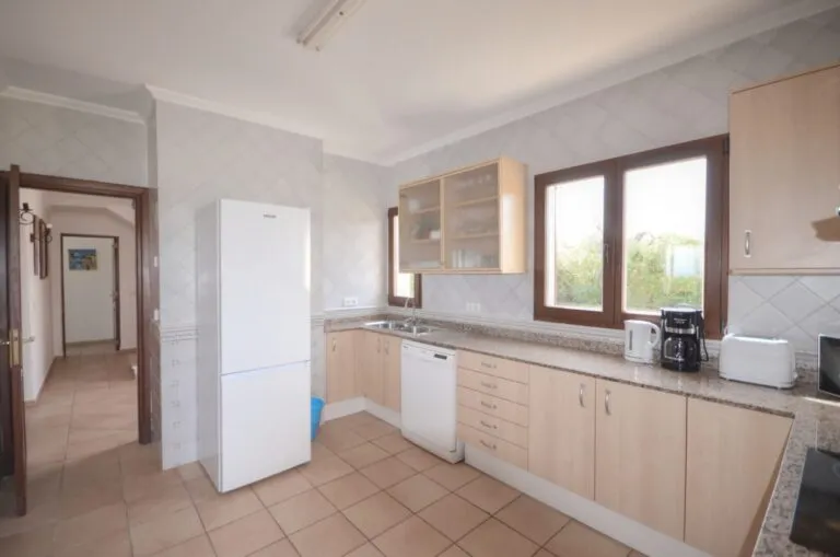 Classic finca with sea views and access to the village — photo 8