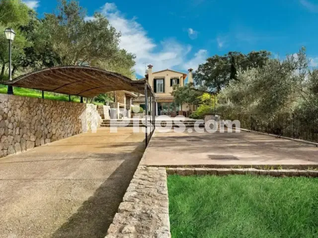 Rustic house in Establiments — photo 1