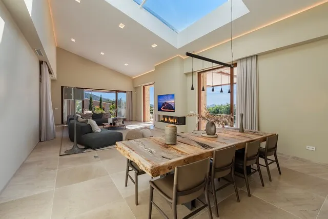 Contemporary finca with pool and panoramic mountain views for sale in Alaró, Mallorca — photo 9