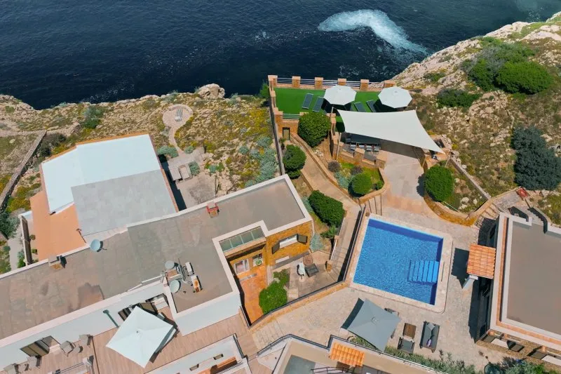 Cala Ratjada: Luxury property with sea view, holiday rental license & approx. 5.19% yield — photo 1