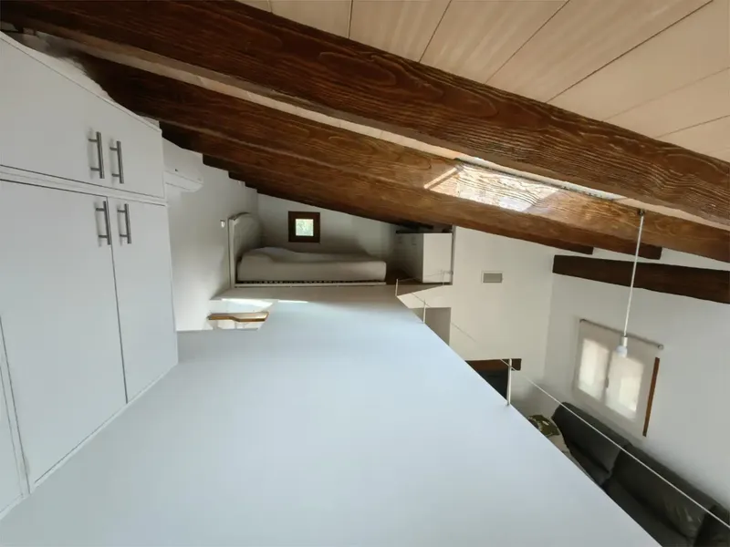 Description — photo 9