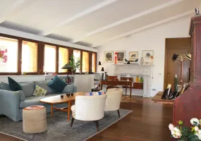 Beautiful Penthouse in a Historic Building — photo 6
