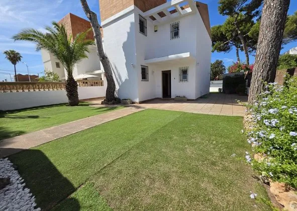 Detached house in Can Pastilla, Palma de Mallorca — photo 1