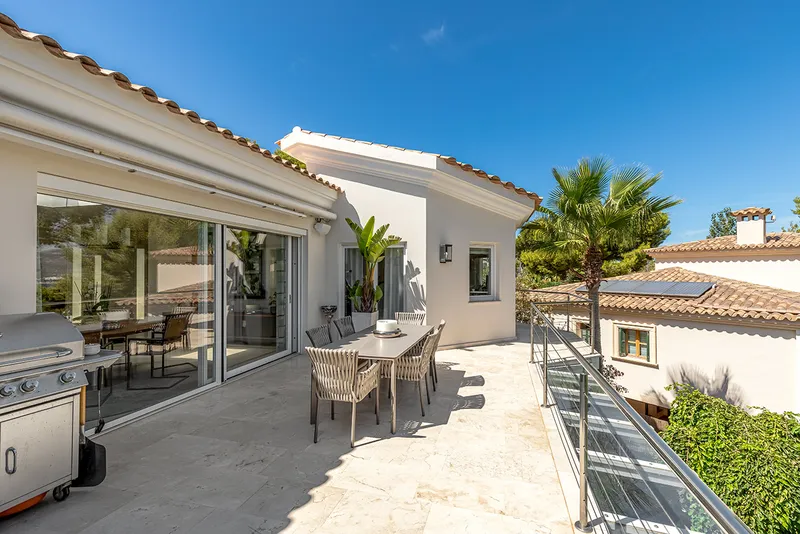 Villa in Santa Ponsa - Extremely high-quality renovated property with guest apartment — photo 8