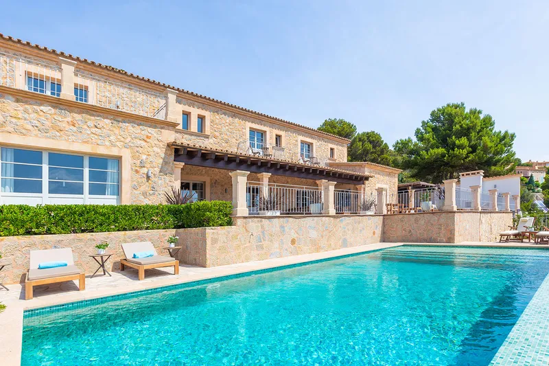 4-bedroom country-style villa for rent on 30,800 m² of land — photo 4