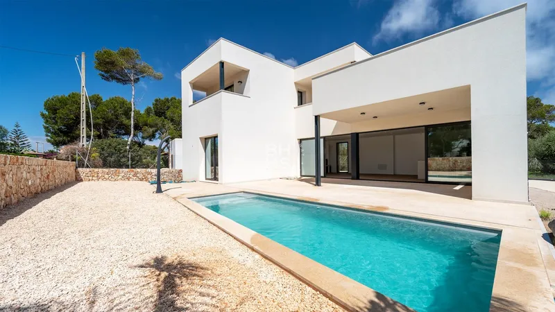 Villa for sale in Santanyí — photo 1