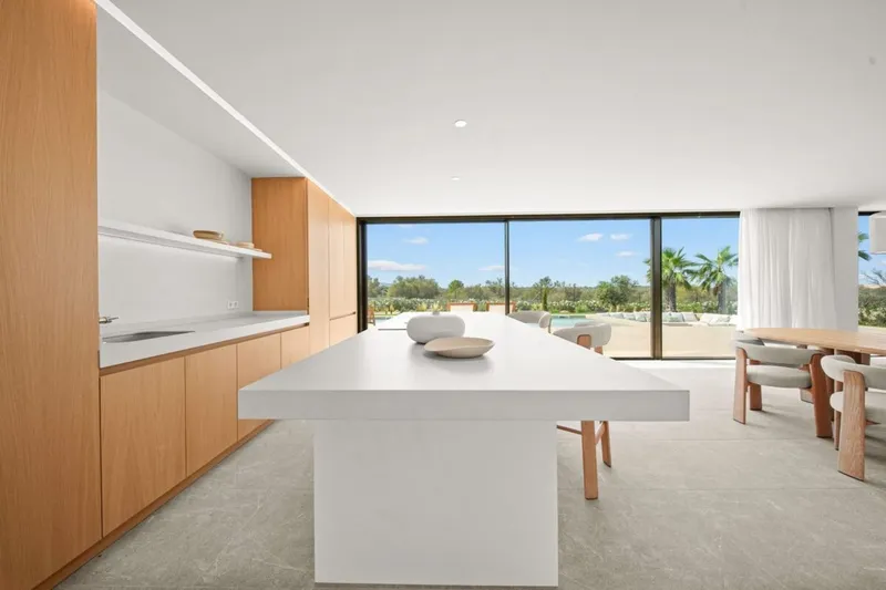 Five-bedroom contemporary villa with sweeping coastal views for sale in Son Gual — photo 5
