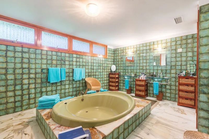 Exclusive villa in an excellent location directly on the golf course — photo 11