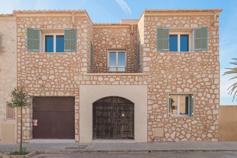 Newly built terraced house in Ses Salines — photo 2