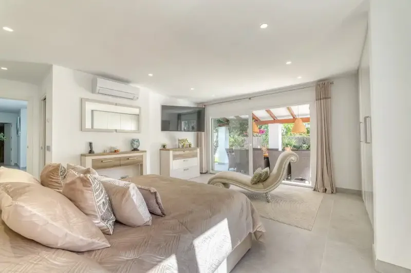 Nestled in the tranquil setting of Es Capdellà, one of Mallorca's most picturesque villages, this elegant contemporary villa offers — photo 12