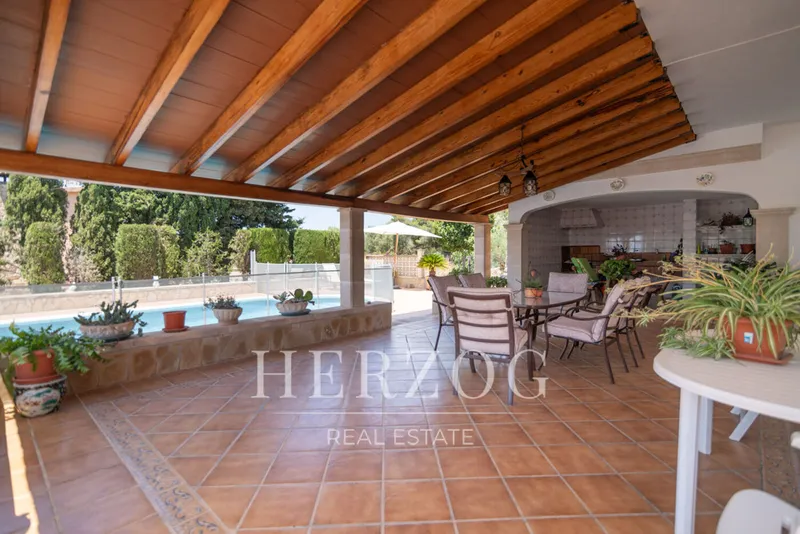 Spacious villa with a private pool and panoramic views in Sa Cabaneta — photo 12