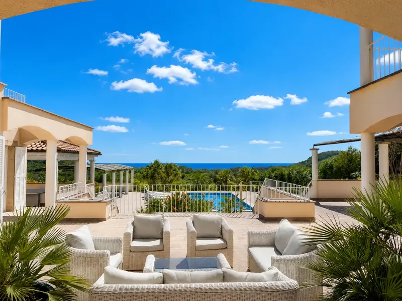 Exceptional estate near Artà with spacious architecture, impressive sea views and high privacy — photo 2