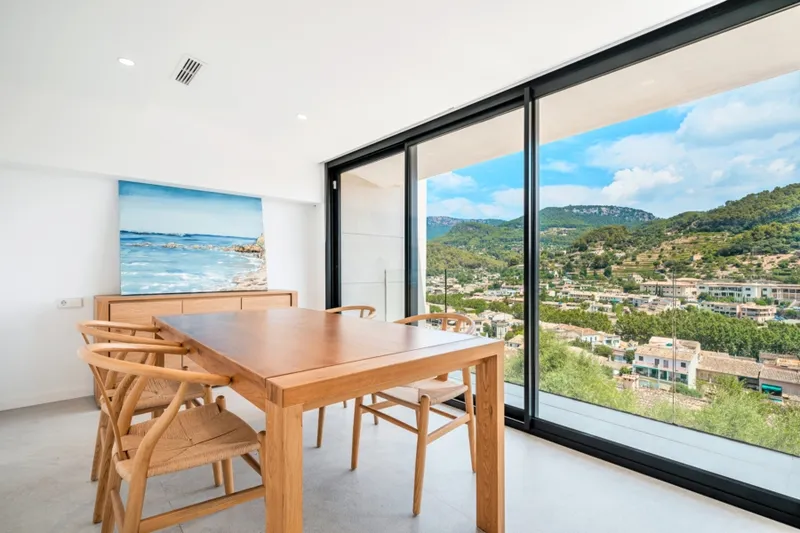 Timeless Designer Villa with Infinity Pool and Panoramic Views of the UNESCO World Heritage Serra de Tramuntana — photo 5