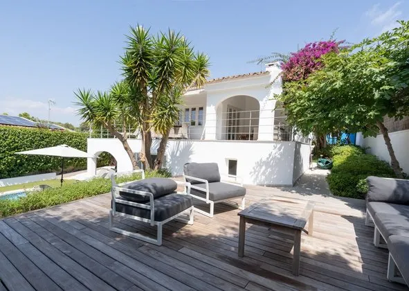 Detached house in Calle dels Tords, Costa de la Calma, Calvià — photo 2