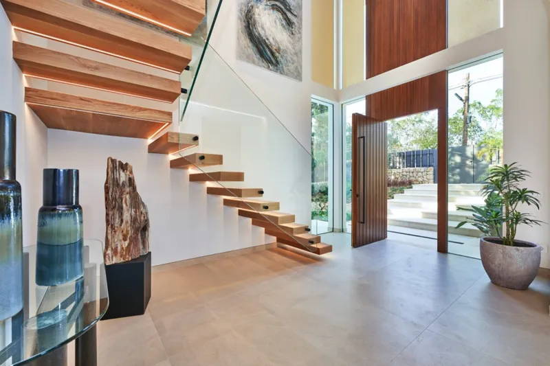 Contemporary four-bedroom luxury villa for sale in Bonanova, Palma — photo 8