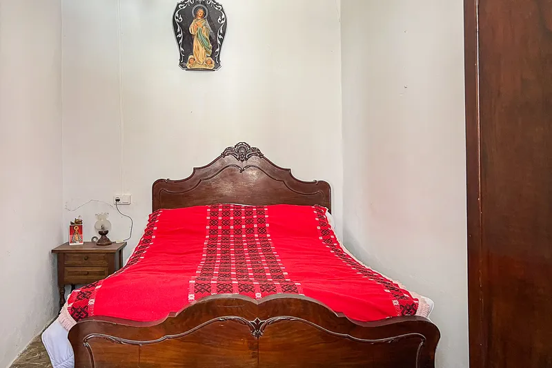 Investment opportunity: townhouse with large garden and distant views — photo 3