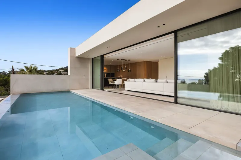 Newly constructed contemporary villa with panoramic vistas for sale in Portals Nous — photo 1